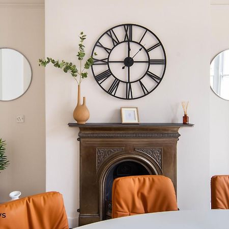 شقة 10 Mins Walk To The Oval, The Kennington Retreat لندن المظهر الخارجي الصورة