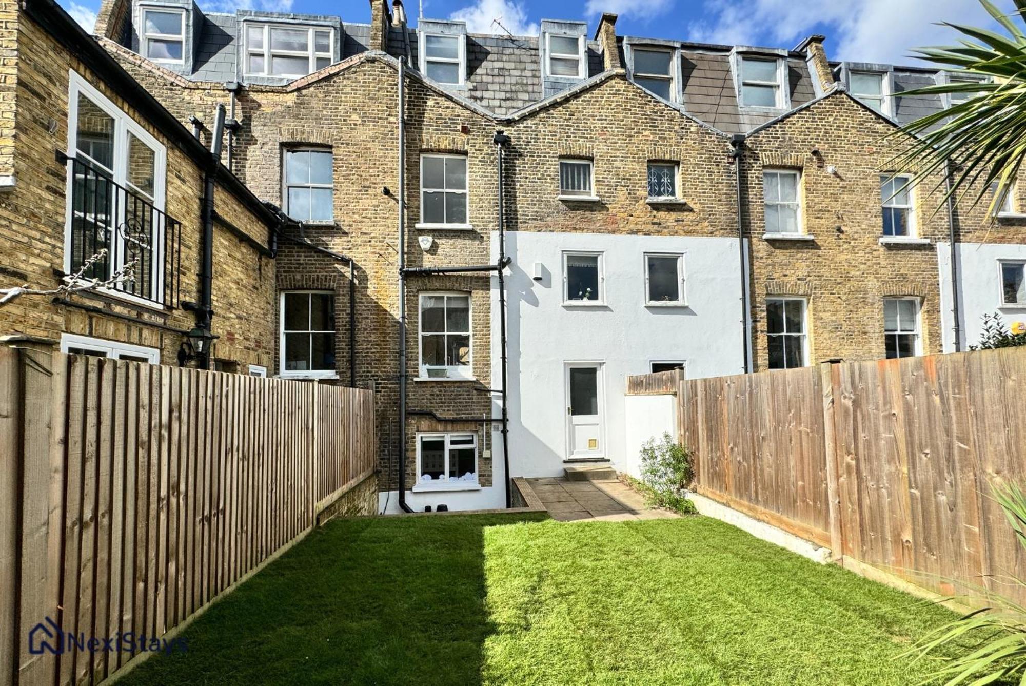 شقة 10 Mins Walk To The Oval, The Kennington Retreat لندن المظهر الخارجي الصورة