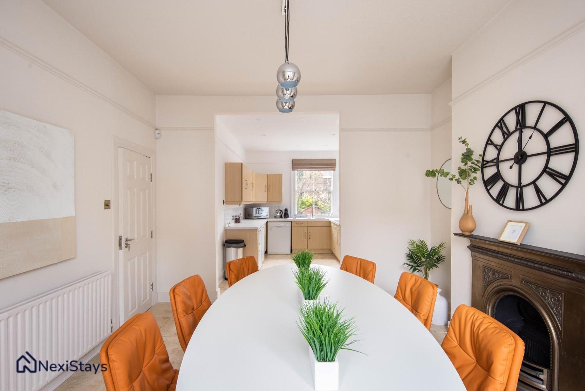 شقة 10 Mins Walk To The Oval, The Kennington Retreat لندن المظهر الخارجي الصورة