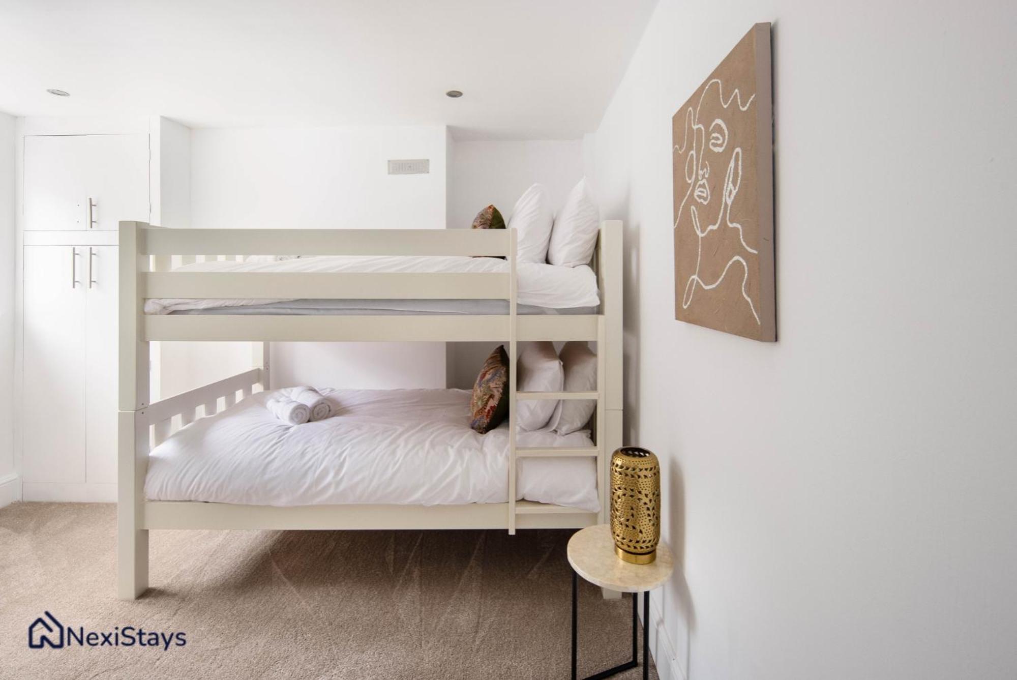 شقة 10 Mins Walk To The Oval, The Kennington Retreat لندن المظهر الخارجي الصورة